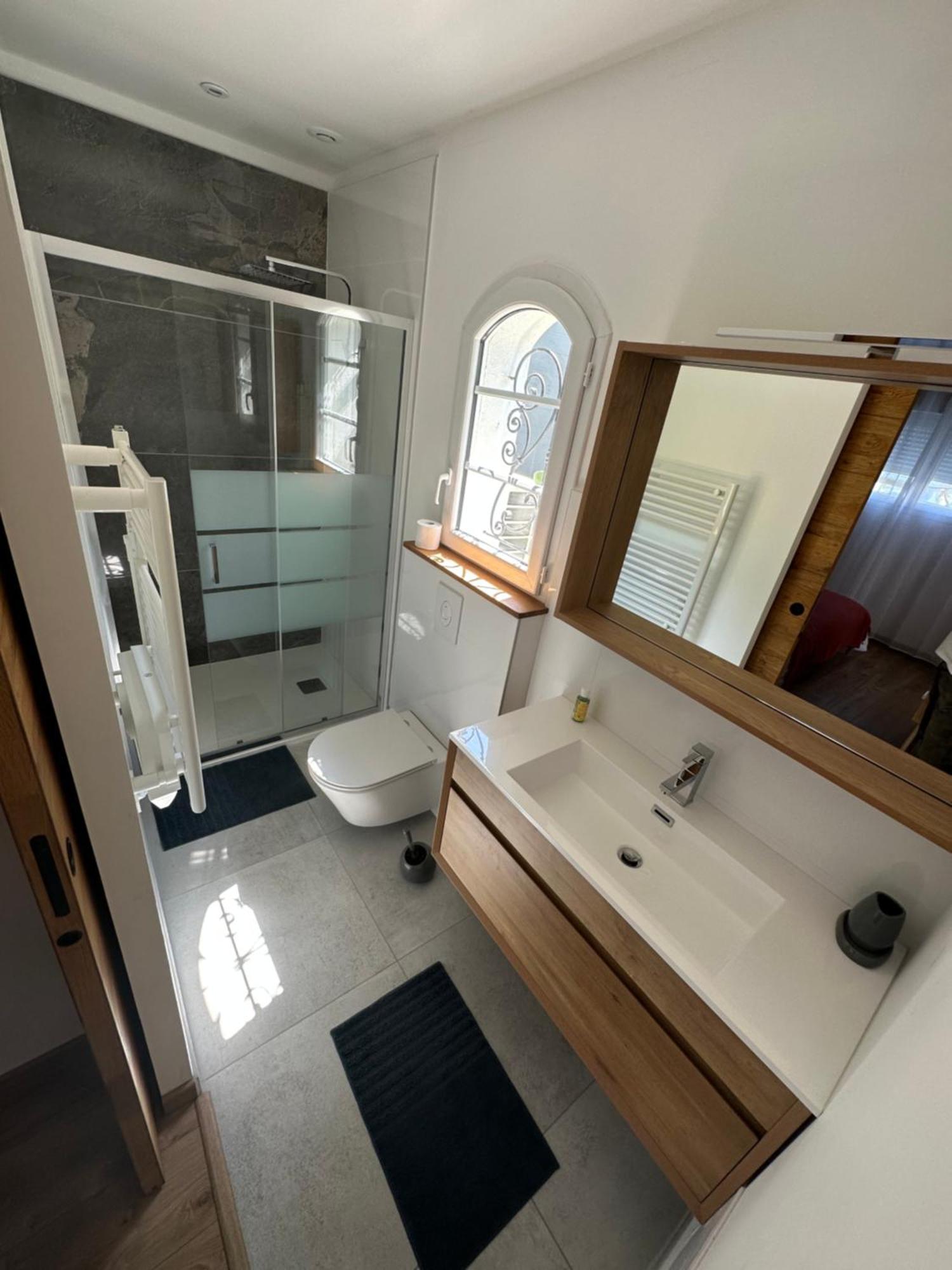 Le Pouticaire Appartement Salinelles Buitenkant foto
